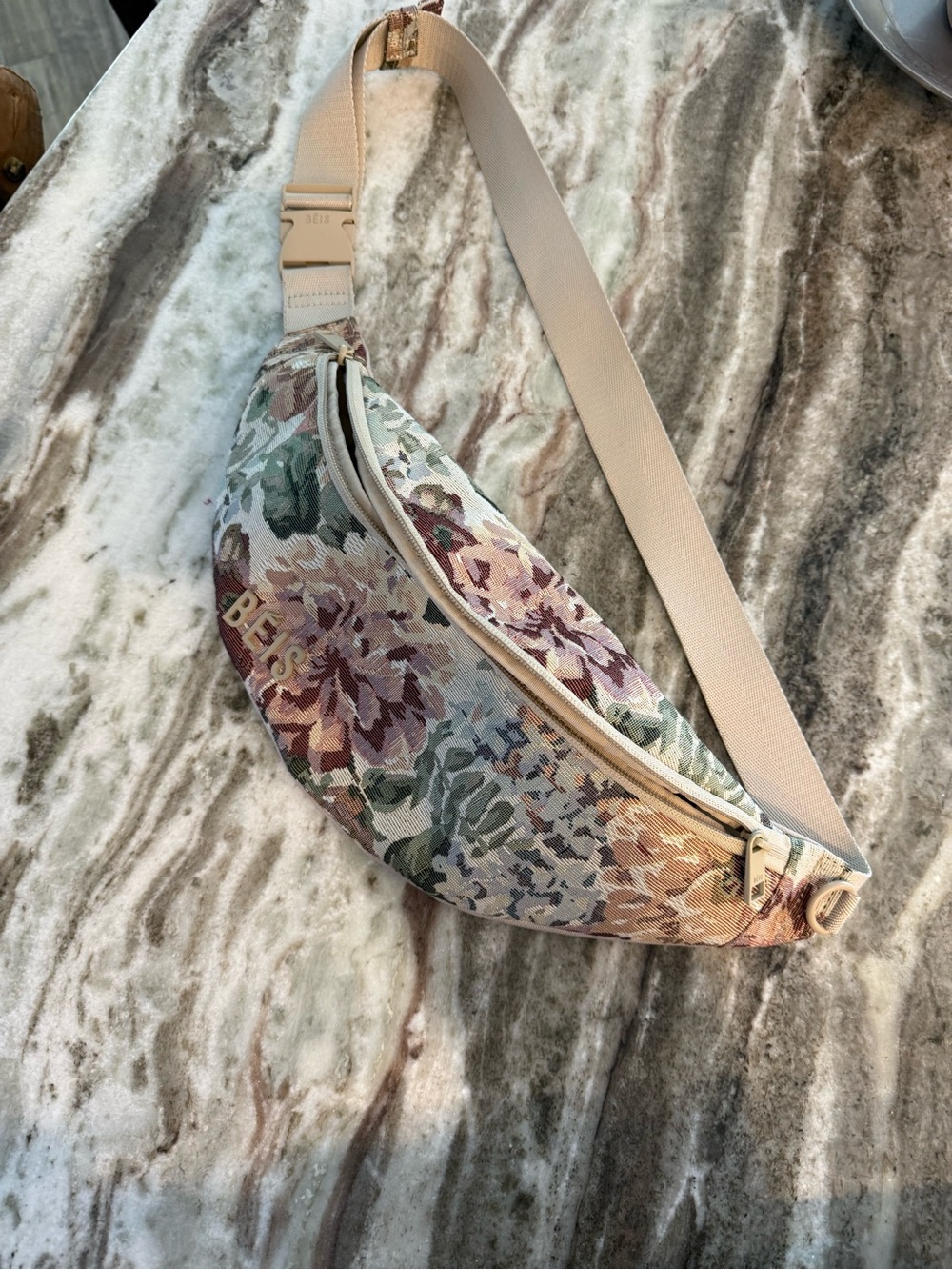 Beis bum bag, vintage floral - Picture 3 of 4